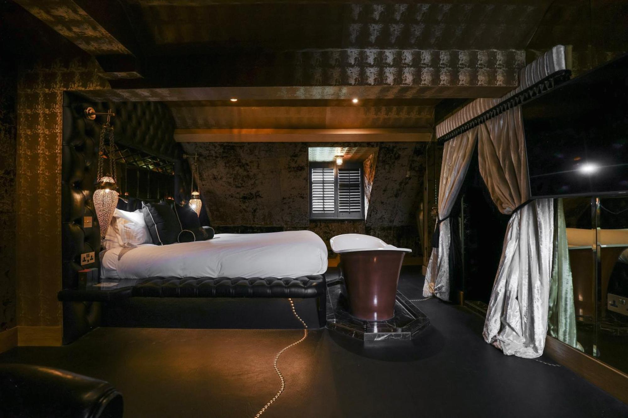Crazy Bear Beaconsfield Hotel Luaran gambar