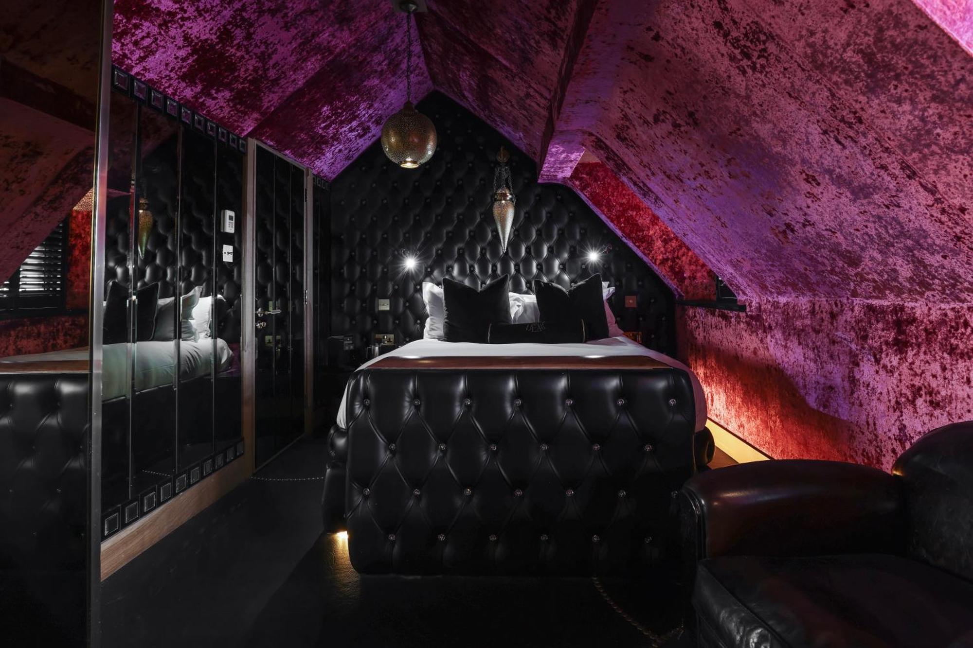 Crazy Bear Beaconsfield Hotel Luaran gambar