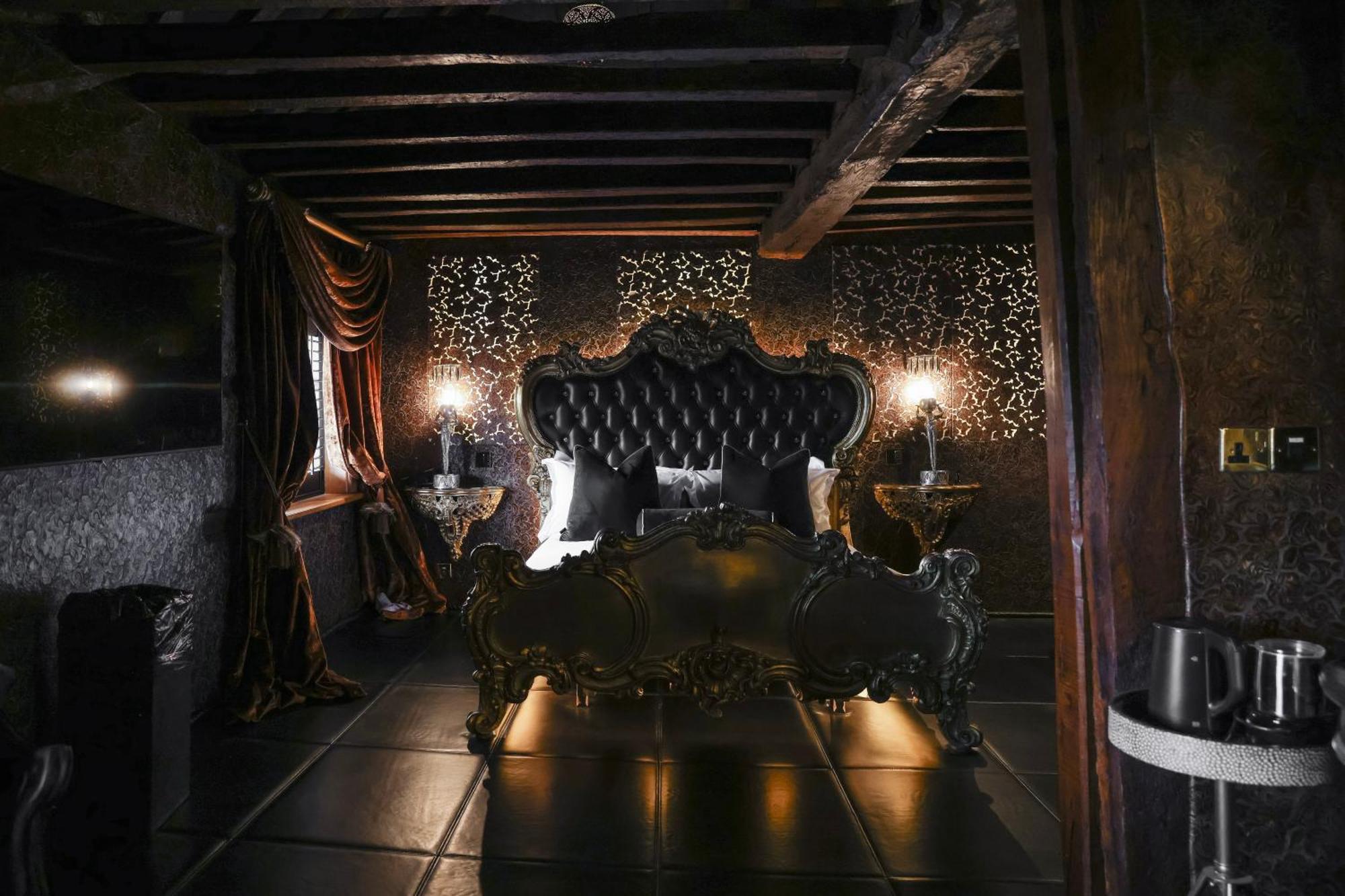 Crazy Bear Beaconsfield Hotel Luaran gambar