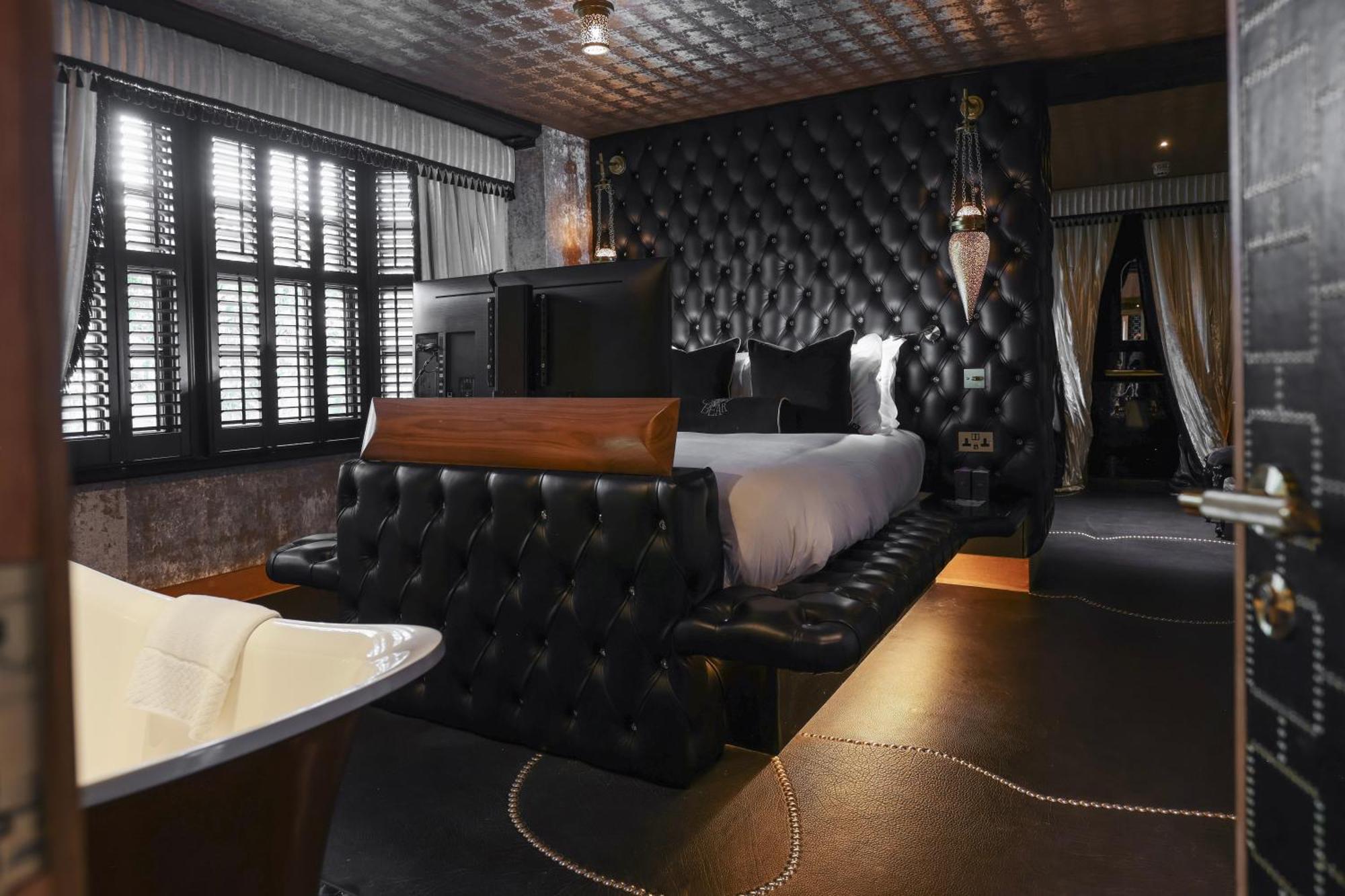 Crazy Bear Beaconsfield Hotel Luaran gambar