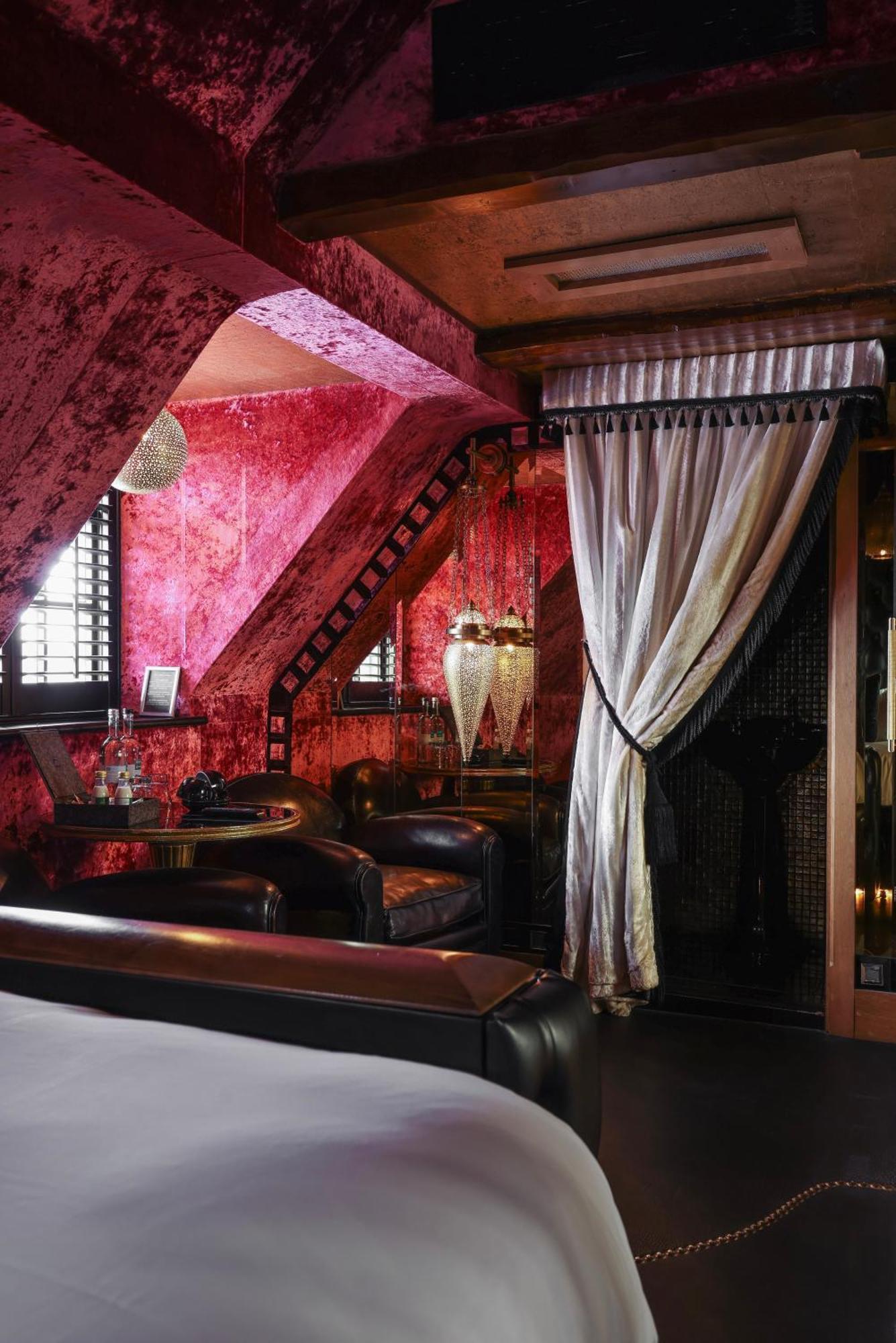 Crazy Bear Beaconsfield Hotel Luaran gambar